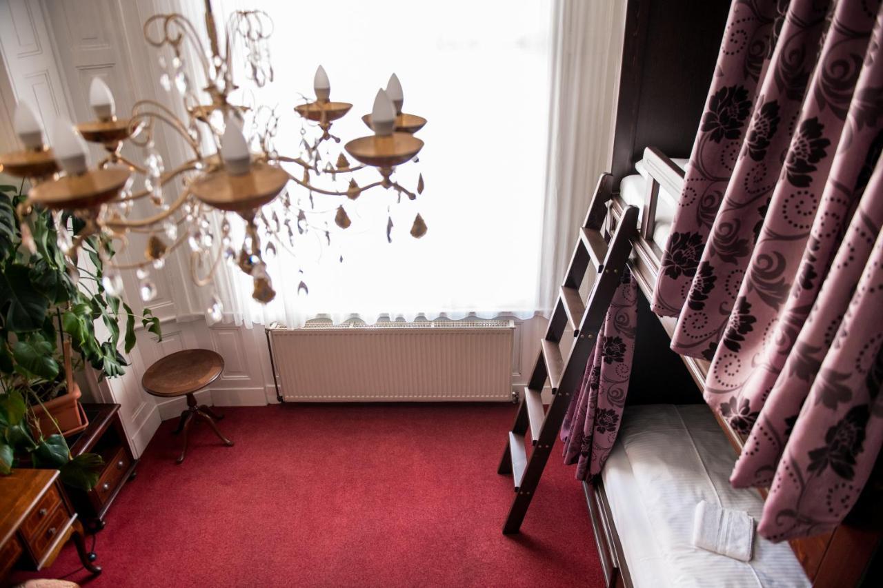 Vienna Boutique - Premium Hostel Exterior photo